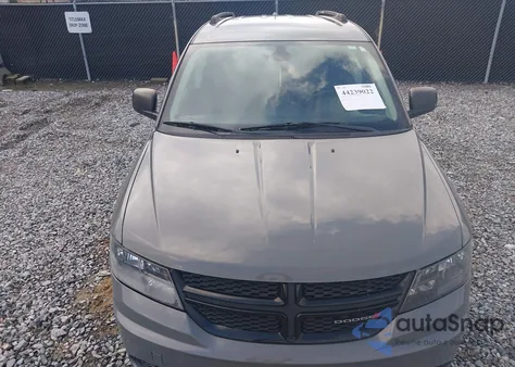 2020 Dodge Journey Se Value z USA, uszkodzony, nr VIN 3C4PDCAB0LT220489